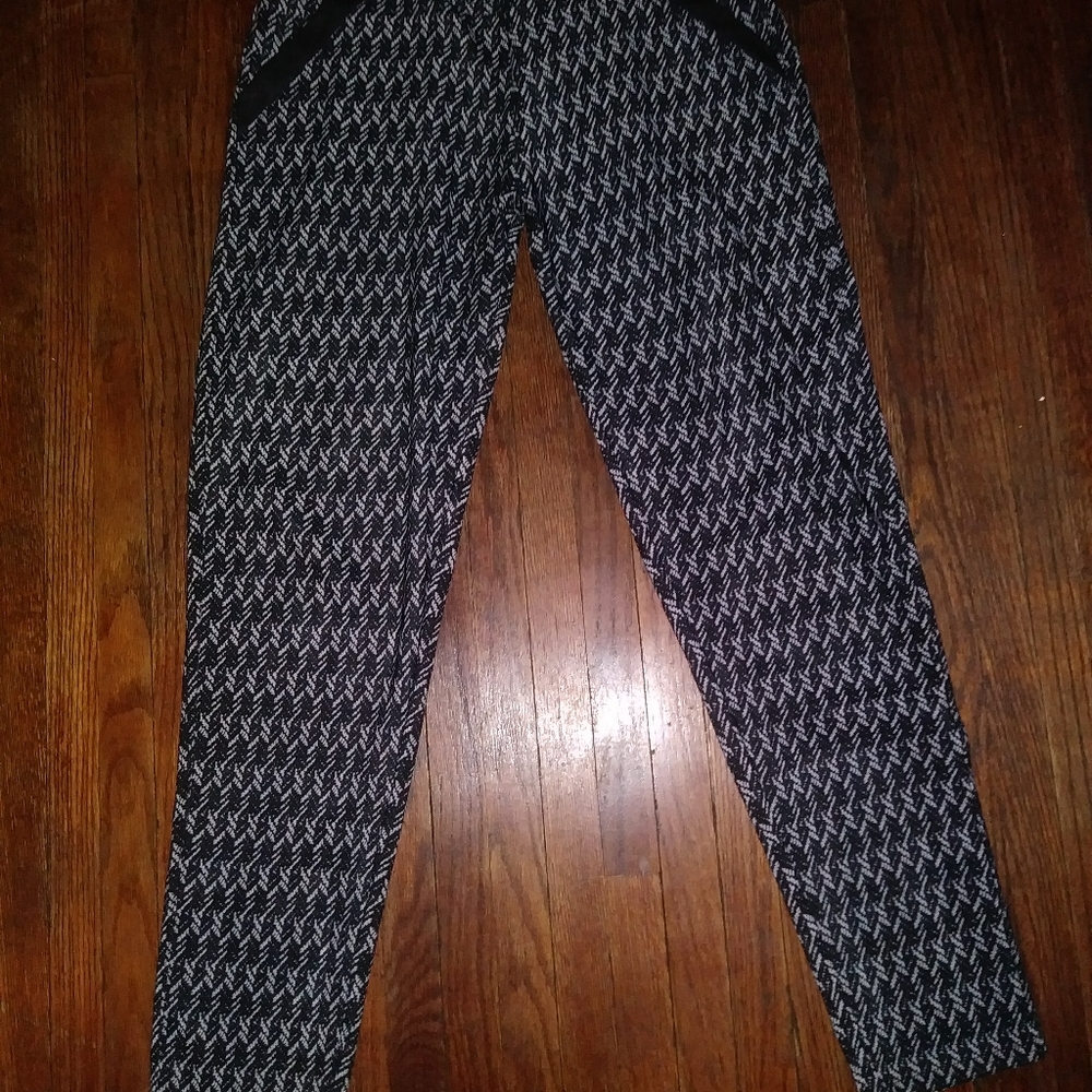 Pants - Picture 2 of 8